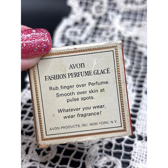 1960s/70s Avon Fashion Perfume Glacé Compact (Full) 'Rapture' Vanity Decor - Picture 6 of 6